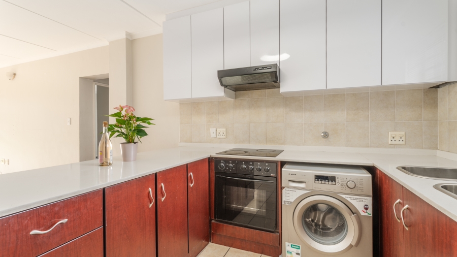 To Let 2 Bedroom Property for Rent in Vredekloof East Western Cape